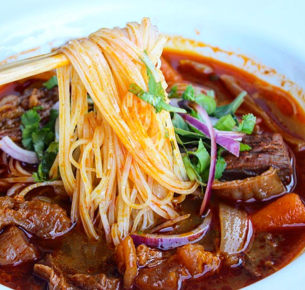 23. Beef stew noodle soup with chunks of well-done flank, soft tendon and sweet tasting carrots