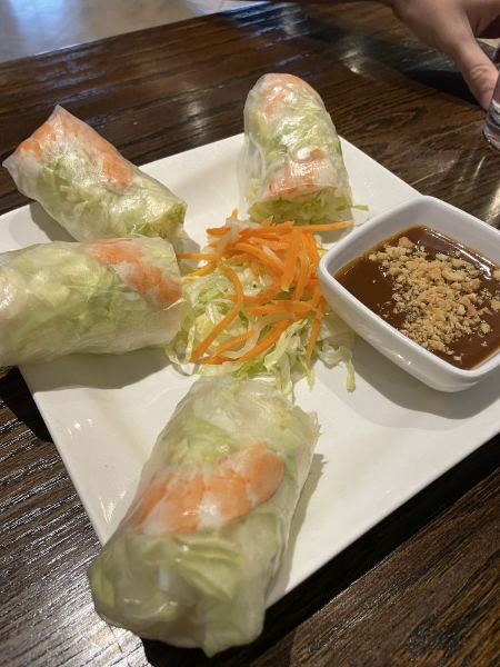 118. 2 Grilled Shrimp Summer Rolls (Goi Cuon)