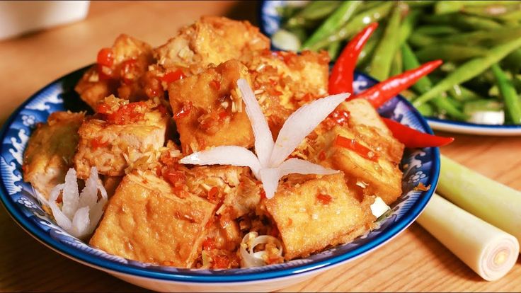 Spicy Fried Tofu, Com Đau Hu Chien Xao Ot