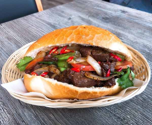 M6. Lemongrass Grilled Beef