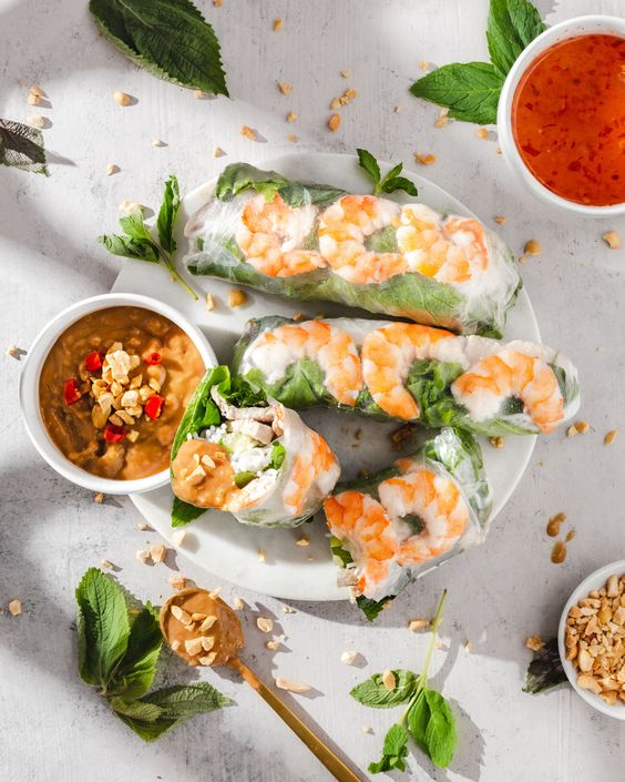 A1. Fresh Spring Rolls (2) - Goi Cuon