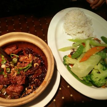 10.. Caramelized Fish or Pork / Con Thit Hoac Ca Kho To