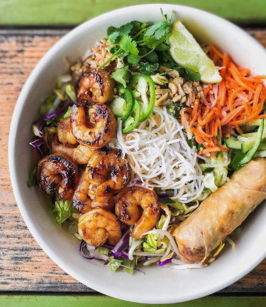 V7. GRILLED SHRIMP & EGG ROLLS ( BUN TOM CHA GIO )