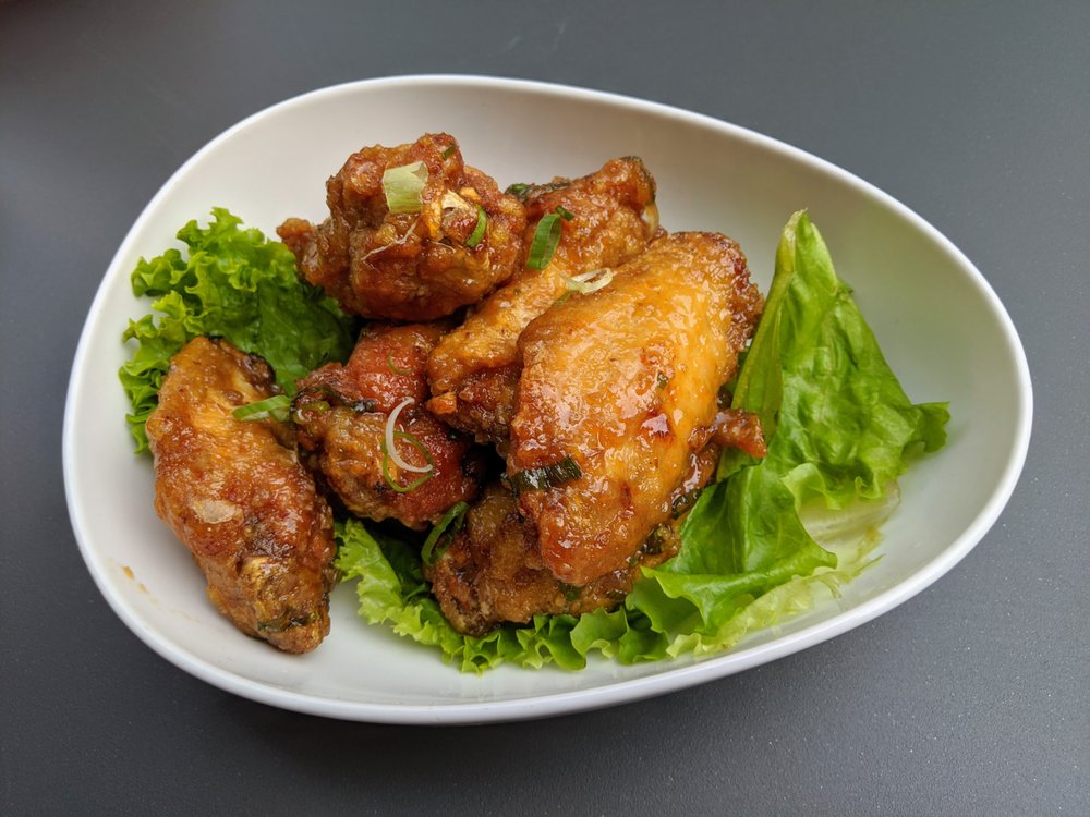 A10. Vietnamese Style Crispy Chicken Wings
