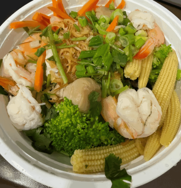 C1. Shrimp Soup with Rice Noodle