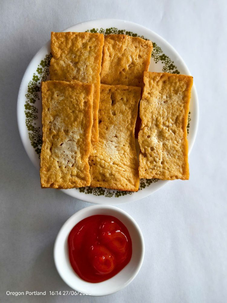 A6. . Fried Tofu with Vietnamese Chili Sauce