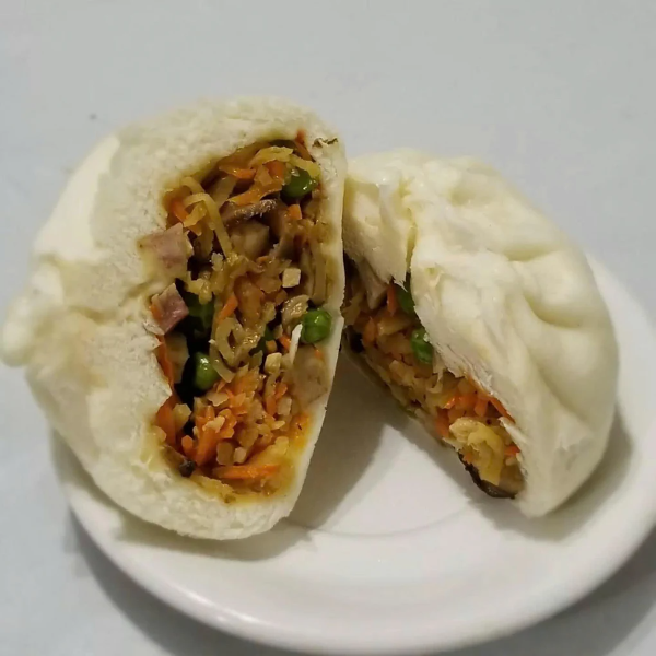 D1. Steam Bun (Banh Bao)