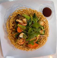 X104.. Seafood Lo Mein (Soft / Crispy) | Mi Xao (Mem / Gion) Hai San