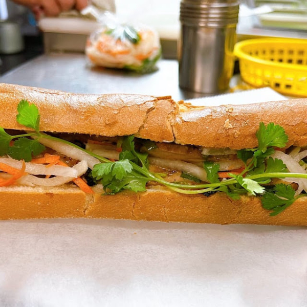 A7. . Vietnamese Hoagies / Banh Mi Thit Nuong